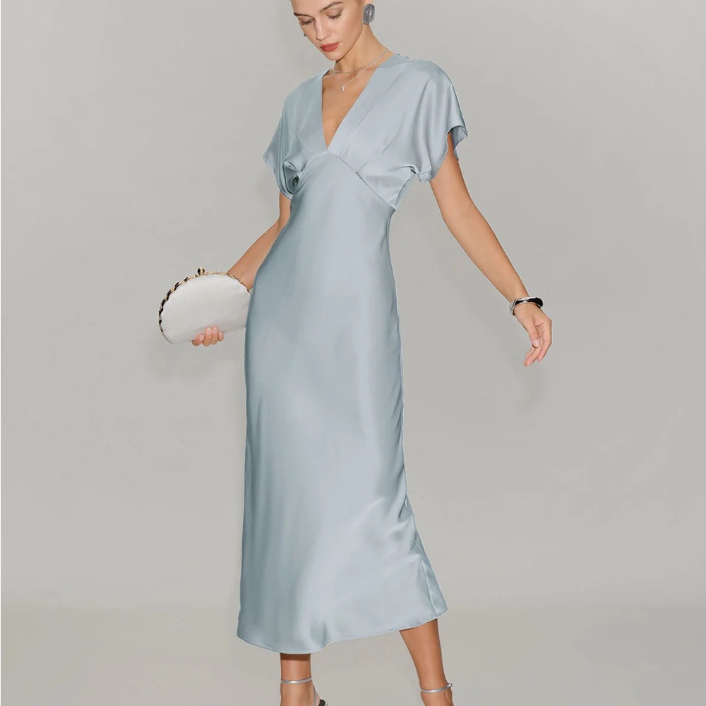 RIHOAS Light Blue Midi Dress